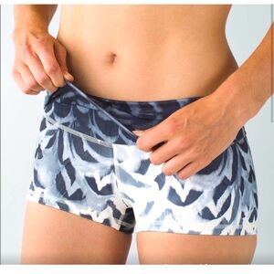 Lululemon Plume Angel Bike Shorts